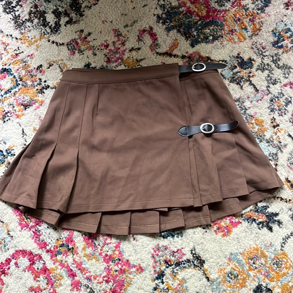 Brandy Melville brown skirt🐻🤎